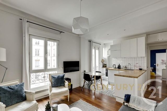 Afficher la photo en grand Appartement F2 à vendre - 2 pièces - 41.72 m2 - PARIS - 75018 - ILE-DE-FRANCE - Century 21 Les Abbesses