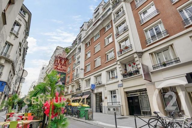 Afficher la photo en grand Appartement F5 à vendre - 4 pièces - 93.19 m2 - PARIS - 75002 - ILE-DE-FRANCE - Century 21 Les Abbesses