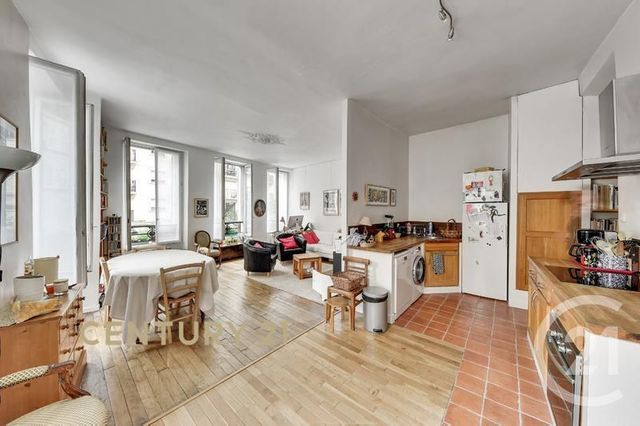 Afficher la photo en grand Appartement F5 à vendre - 4 pièces - 84.57 m2 - PARIS - 75018 - ILE-DE-FRANCE - Century 21 Les Abbesses