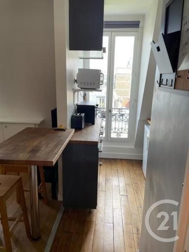 Afficher la photo en grand Appartement F1 à vendre - 1 pièce - 24.55 m2 - PARIS - 75012 - ILE-DE-FRANCE - Century 21 Les Abbesses