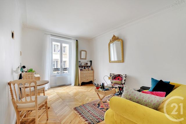 Appartement F2 à vendre - 2 pièces - 35.07 m2 - PARIS - 75018 - ILE-DE-FRANCE - Century 21 Les Abbesses
