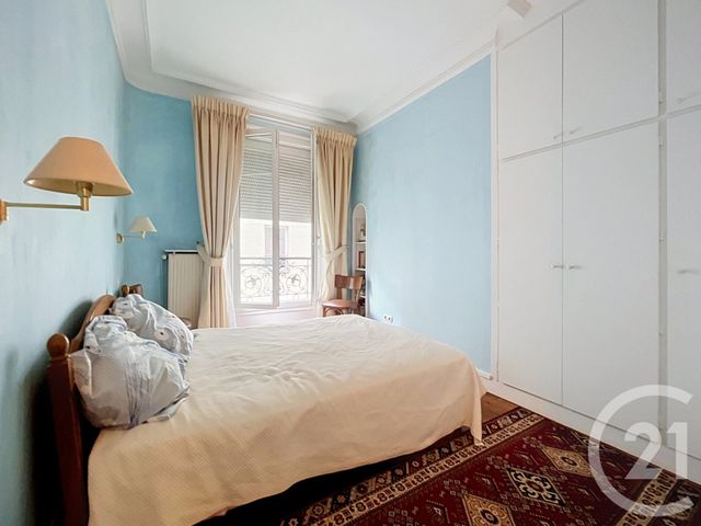 Appartement F3 à vendre - 3 pièces - 62.0 m2 - PARIS - 75018 - ILE-DE-FRANCE - Century 21 Les Abbesses