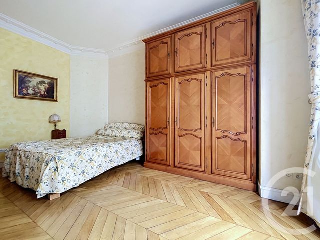 Appartement F3 à vendre - 3 pièces - 62.0 m2 - PARIS - 75018 - ILE-DE-FRANCE - Century 21 Les Abbesses