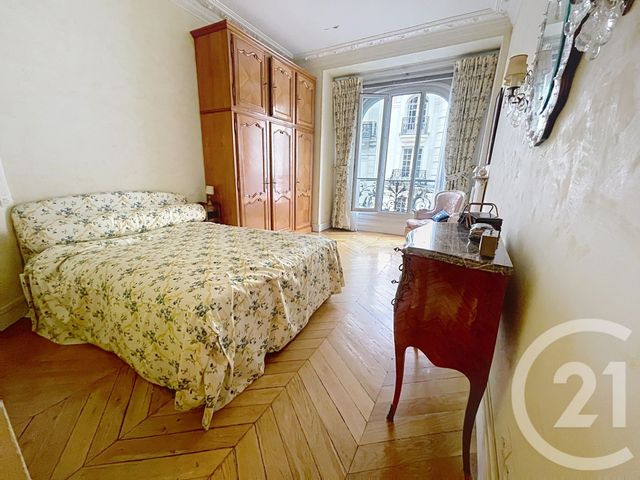 Appartement F3 à vendre - 3 pièces - 62.0 m2 - PARIS - 75018 - ILE-DE-FRANCE - Century 21 Les Abbesses
