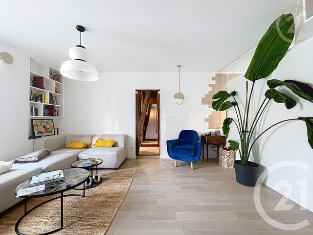 Appartement F4 à vendre - 3 pièces - 63.0 m2 - PARIS - 75018 - ILE-DE-FRANCE - Century 21 Les Abbesses
