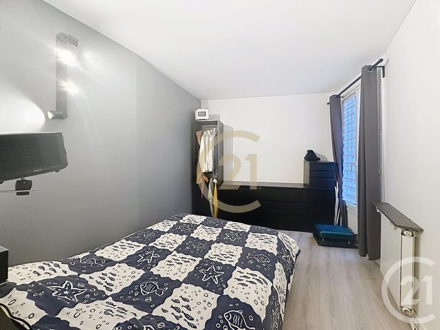 Appartement F2 à vendre - 2 pièces - 37.51 m2 - PARIS - 75018 - ILE-DE-FRANCE - Century 21 Les Abbesses