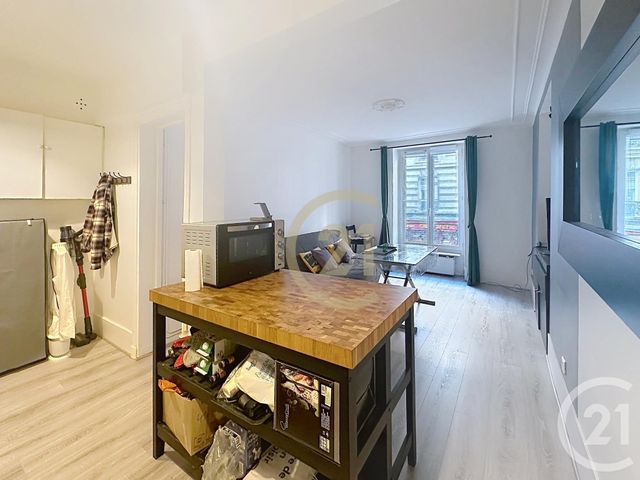 Appartement F2 à vendre - 2 pièces - 37.51 m2 - PARIS - 75018 - ILE-DE-FRANCE - Century 21 Les Abbesses
