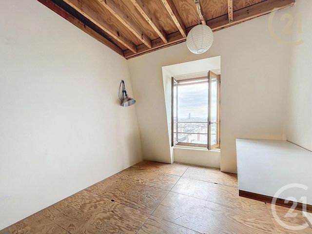 Appartement F1 à vendre - 1 pièce - 10.0 m2 - PARIS - 75018 - ILE-DE-FRANCE - Century 21 Les Abbesses
