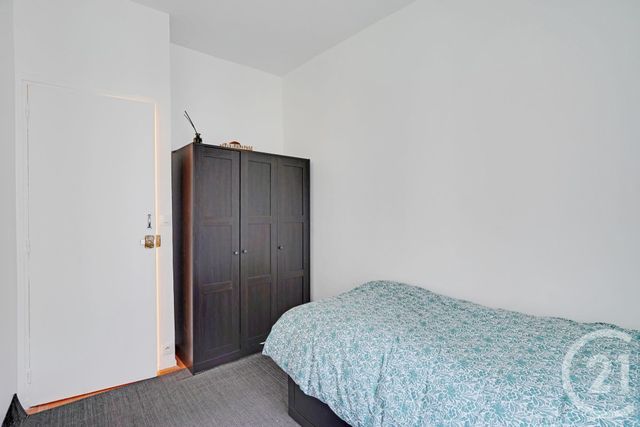 Appartement F2 à vendre - 3 pièces - 52.78 m2 - PARIS - 75018 - ILE-DE-FRANCE - Century 21 Les Abbesses