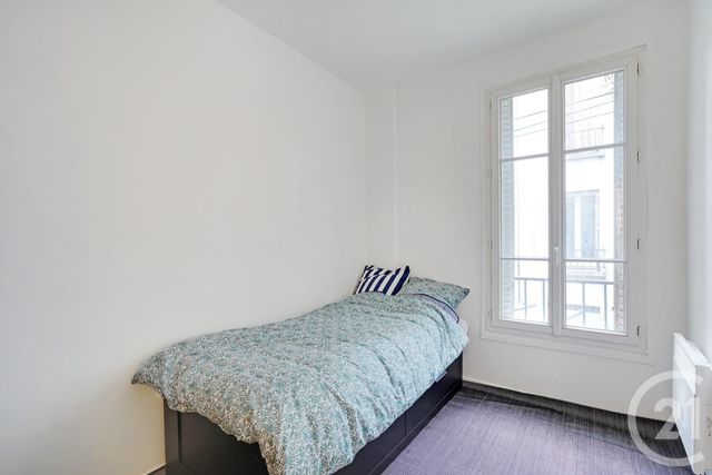 Appartement F2 à vendre - 3 pièces - 52.78 m2 - PARIS - 75018 - ILE-DE-FRANCE - Century 21 Les Abbesses