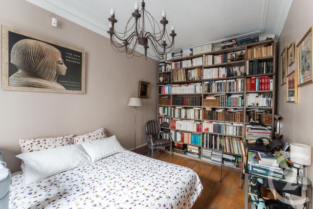 Appartement à vendre - 3 pièces - 60.0 m2 - PARIS - 75018 - ILE-DE-FRANCE - Century 21 Les Abbesses