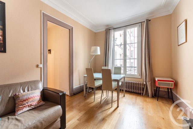 Appartement à vendre - 3 pièces - 60.0 m2 - PARIS - 75018 - ILE-DE-FRANCE - Century 21 Les Abbesses