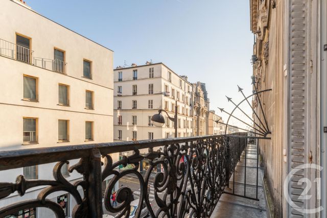 Appartement à vendre - 3 pièces - 60.0 m2 - PARIS - 75018 - ILE-DE-FRANCE - Century 21 Les Abbesses