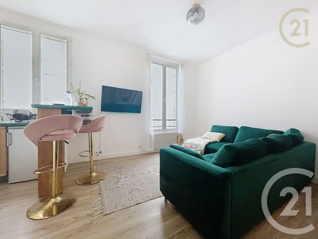 Appartement F1 à vendre - 1 pièce - 26.11 m2 - PARIS - 75018 - ILE-DE-FRANCE - Century 21 Les Abbesses