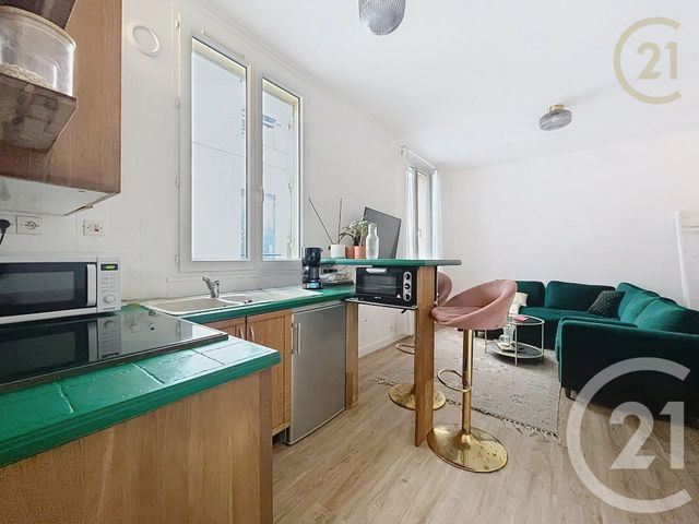 Appartement F1 à vendre - 1 pièce - 26.11 m2 - PARIS - 75018 - ILE-DE-FRANCE - Century 21 Les Abbesses