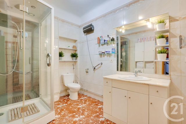 Afficher la photo en grand maison à vendre - 9 pièces - 220.09 m2 - BAGNOLET - 93 - ILE-DE-FRANCE - Century 21 Les Abbesses