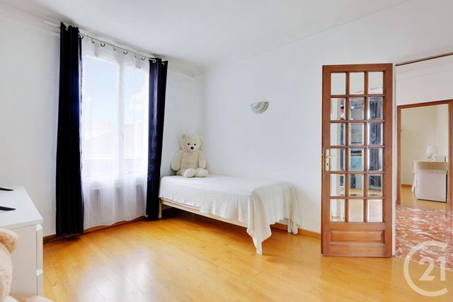 Afficher la photo en grand maison à vendre - 9 pièces - 220.09 m2 - BAGNOLET - 93 - ILE-DE-FRANCE - Century 21 Les Abbesses