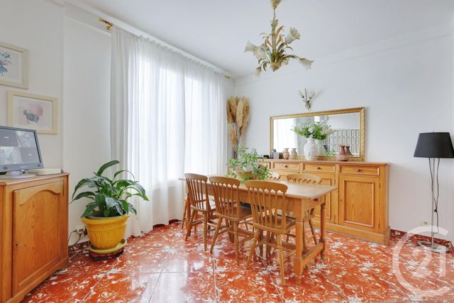 Afficher la photo en grand maison à vendre - 9 pièces - 220.09 m2 - BAGNOLET - 93 - ILE-DE-FRANCE - Century 21 Les Abbesses