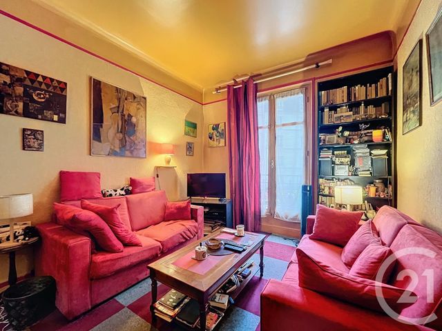 Appartement F2 à vendre - 2 pièces - 46.5 m2 - PARIS - 75018 - ILE-DE-FRANCE - Century 21 Les Abbesses