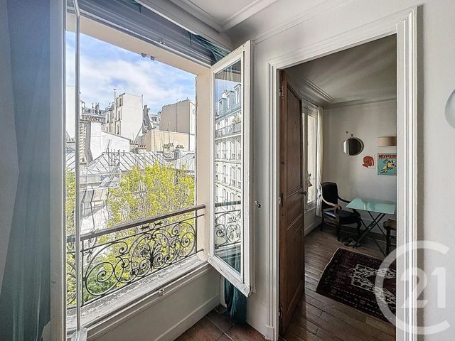 Appartement F3 à vendre - 3 pièces - 53.0 m2 - PARIS - 75018 - ILE-DE-FRANCE - Century 21 Les Abbesses