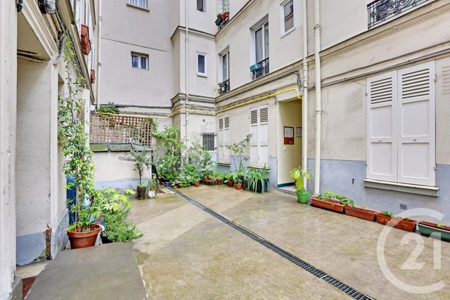 Appartement F1 à vendre - 1 pièce - 24.0 m2 - PARIS - 75018 - ILE-DE-FRANCE - Century 21 Les Abbesses