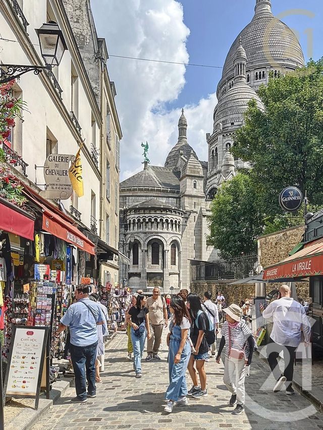 Afficher la photo en grand Appartement F2 à vendre - 2 pièces - 47.0 m2 - PARIS - 75018 - ILE-DE-FRANCE - Century 21 Les Abbesses