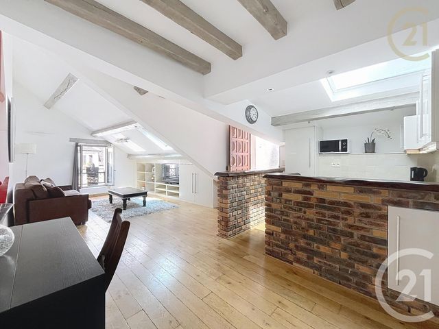 Appartement F2 à vendre - 2 pièces - 39.0 m2 - PARIS - 75018 - ILE-DE-FRANCE - Century 21 Les Abbesses
