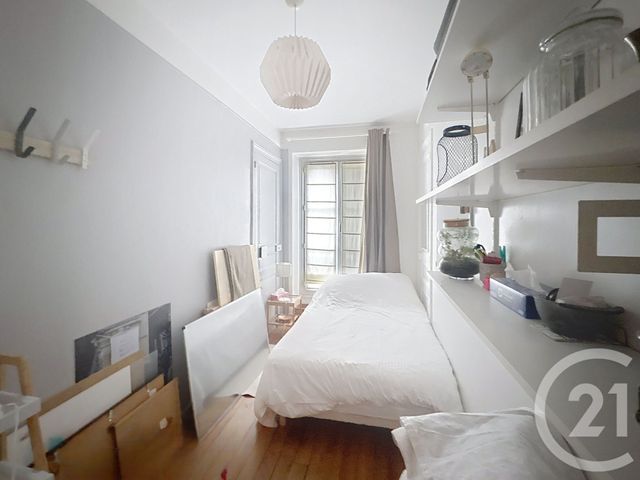 Appartement F4 à vendre - 4 pièces - 80.0 m2 - PARIS - 75018 - ILE-DE-FRANCE - Century 21 Les Abbesses