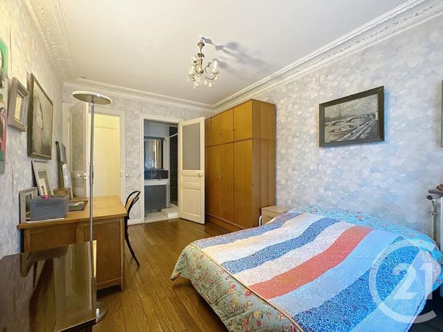 Appartement F3 à vendre - 4 pièces - 80.0 m2 - PARIS - 75018 - ILE-DE-FRANCE - Century 21 Les Abbesses