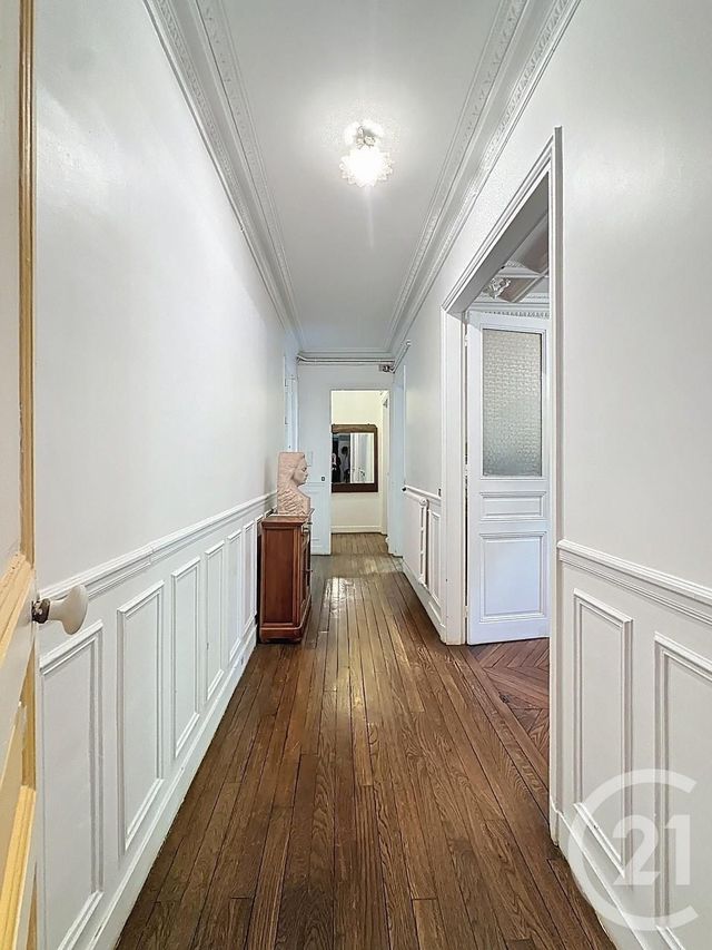 Appartement F3 à vendre - 4 pièces - 80.0 m2 - PARIS - 75018 - ILE-DE-FRANCE - Century 21 Les Abbesses