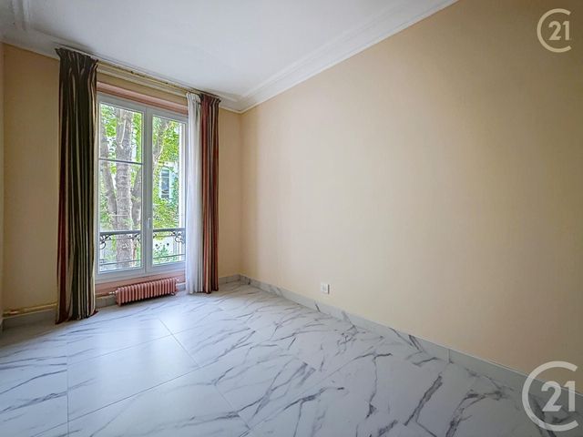 Appartement F3 à vendre - 3 pièces - 54.0 m2 - PARIS - 75018 - ILE-DE-FRANCE - Century 21 Les Abbesses