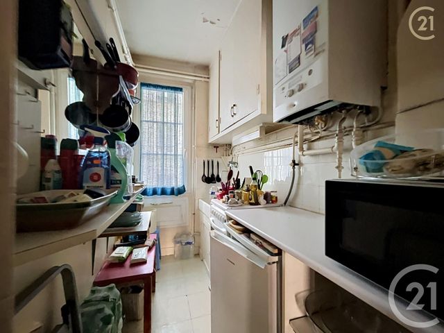 Appartement F3 à vendre - 3 pièces - 54.0 m2 - PARIS - 75018 - ILE-DE-FRANCE - Century 21 Les Abbesses