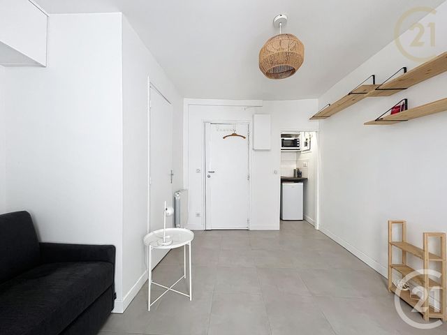 Afficher la photo en grand Appartement F1 à vendre - 1 pièce - 14.0 m2 - PARIS - 75018 - ILE-DE-FRANCE - Century 21 Les Abbesses