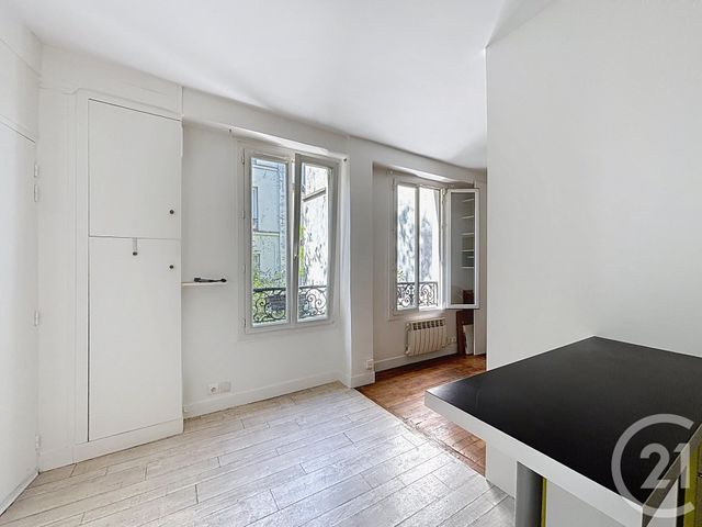 Afficher la photo en grand Appartement F2 à vendre - 2 pièces - 21.0 m2 - PARIS - 75018 - ILE-DE-FRANCE - Century 21 Les Abbesses