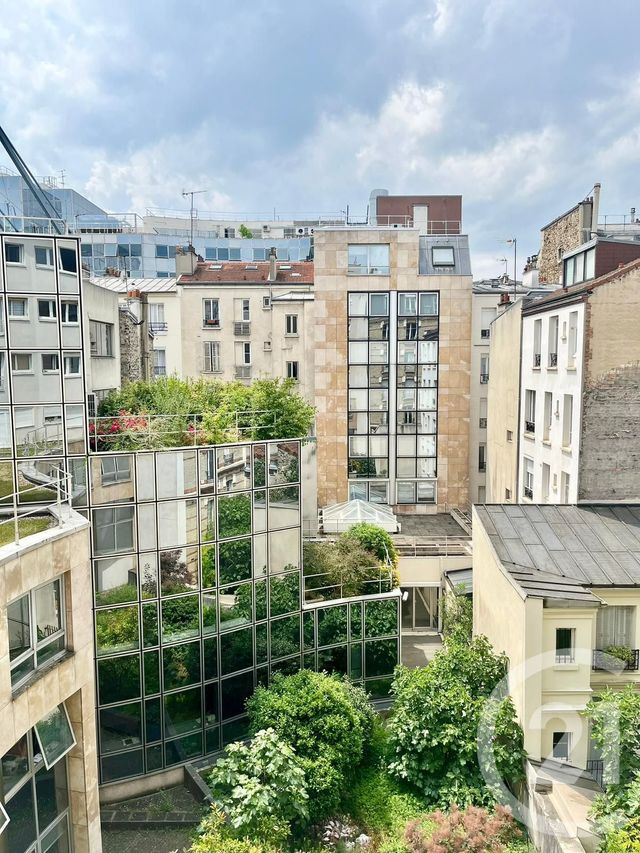 Appartement F2 à vendre - 2 pièces - 54.0 m2 - LEVALLOIS PERRET - 92 - ILE-DE-FRANCE - Century 21 Les Abbesses