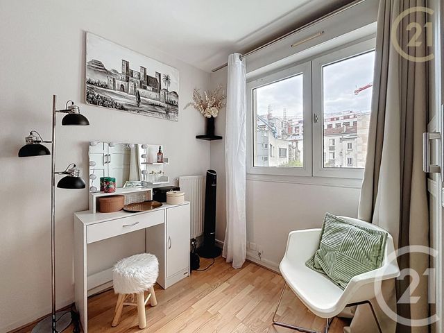 Appartement F2 à vendre - 2 pièces - 54.0 m2 - LEVALLOIS PERRET - 92 - ILE-DE-FRANCE - Century 21 Les Abbesses