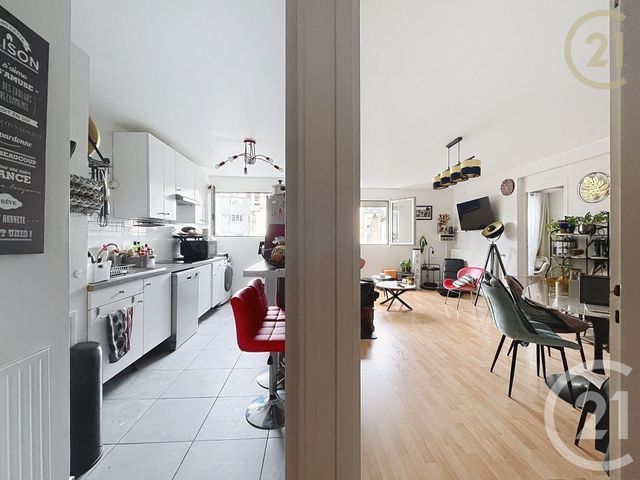 Appartement F2 à vendre - 2 pièces - 54.0 m2 - LEVALLOIS PERRET - 92 - ILE-DE-FRANCE - Century 21 Les Abbesses