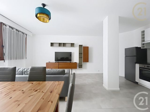 Appartement F2 à vendre - 2 pièces - 48.0 m2 - LEVALLOIS PERRET - 92 - ILE-DE-FRANCE - Century 21 Les Abbesses