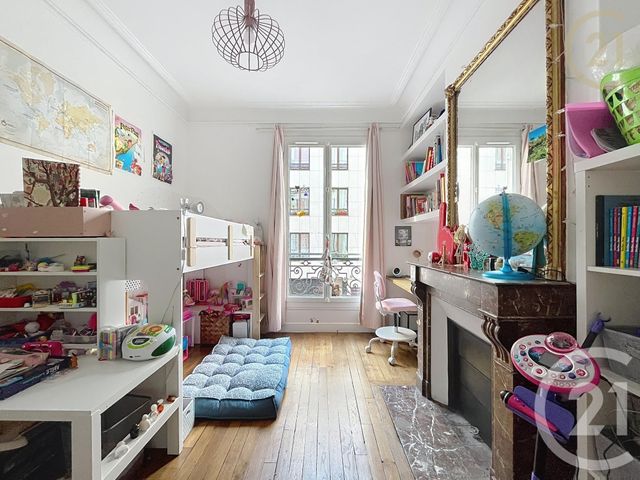 Appartement F5 à vendre - 5 pièces - 104.0 m2 - LEVALLOIS PERRET - 92 - ILE-DE-FRANCE - Century 21 Les Abbesses