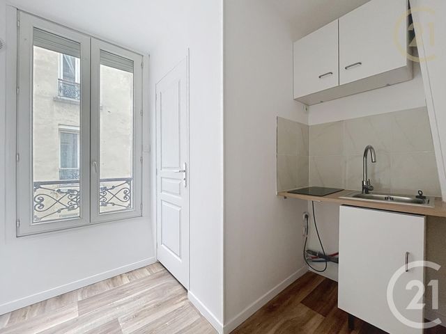 Appartement F1 à vendre - 1 pièce - 10.4 m2 - PARIS - 75019 - ILE-DE-FRANCE - Century 21 Les Abbesses