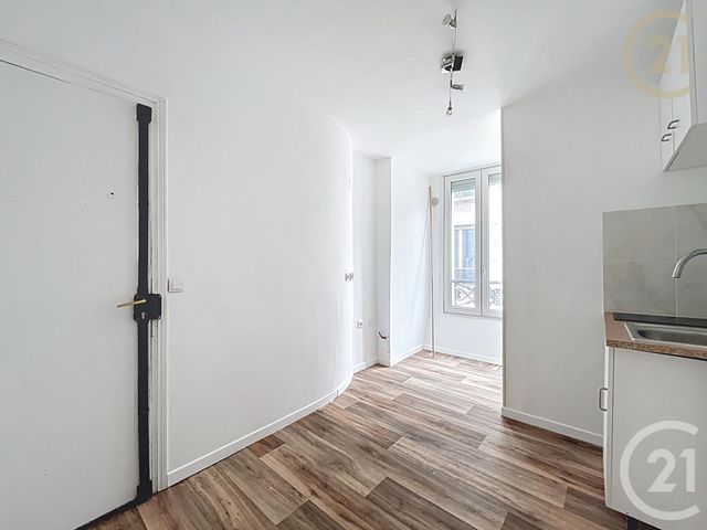 Appartement F1 à vendre - 1 pièce - 10.4 m2 - PARIS - 75019 - ILE-DE-FRANCE - Century 21 Les Abbesses