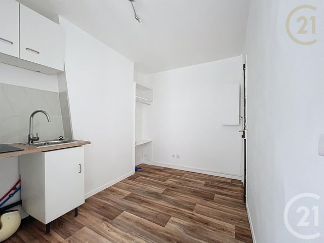 Appartement F1 à vendre - 1 pièce - 10.4 m2 - PARIS - 75019 - ILE-DE-FRANCE - Century 21 Les Abbesses