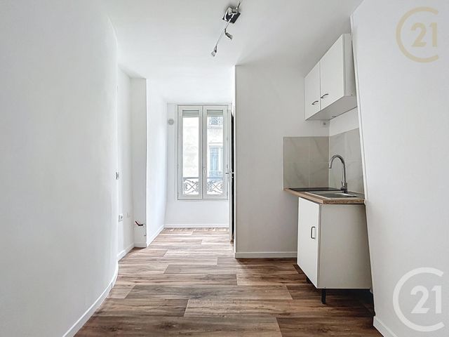 Appartement F1 à vendre - 1 pièce - 10.4 m2 - PARIS - 75019 - ILE-DE-FRANCE - Century 21 Les Abbesses