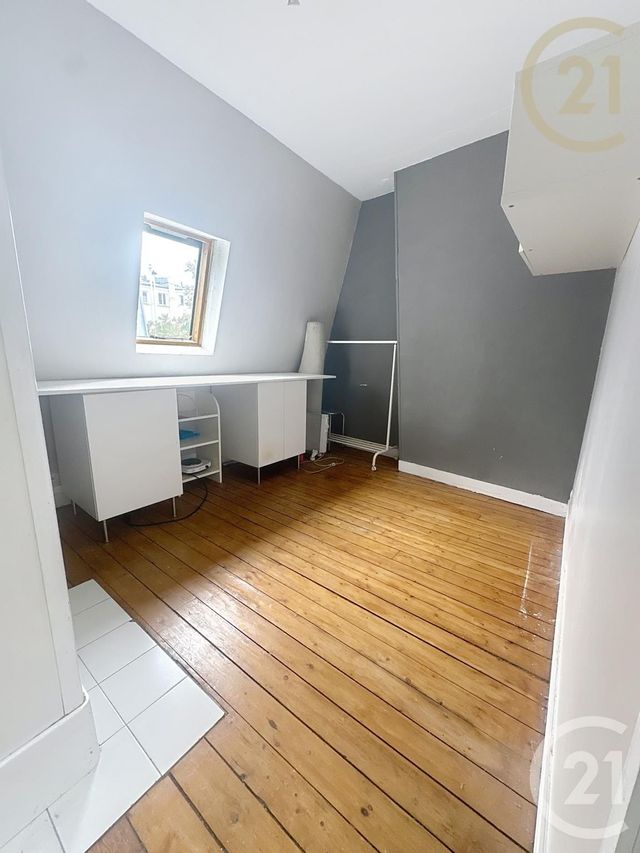 Chambre à vendre - 1 pièce - 8.15 m2 - PARIS - 75017 - ILE-DE-FRANCE - Century 21 Les Abbesses