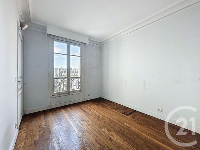 Appartement F5 à vendre - 5 pièces - 91.0 m2 - PARIS - 75018 - ILE-DE-FRANCE - Century 21 Les Abbesses