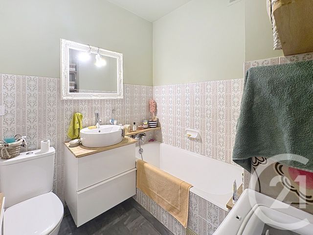 Appartement F1 à vendre - 1 pièce - 25.5 m2 - PARIS - 75018 - ILE-DE-FRANCE - Century 21 Les Abbesses