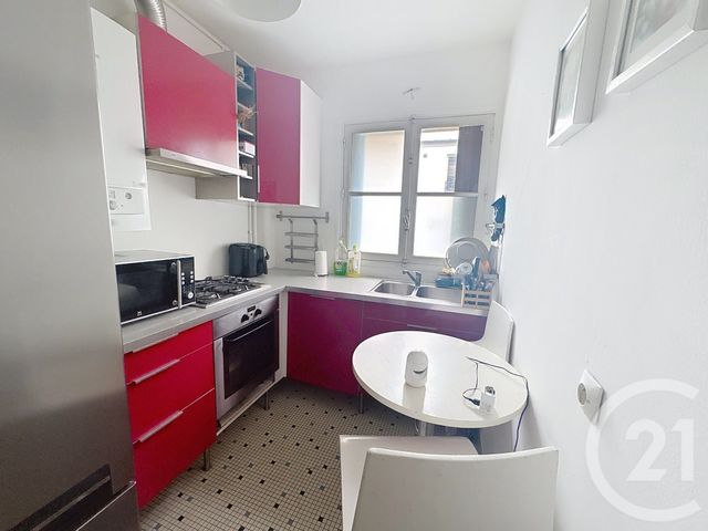 Appartement F3 bis à vendre - 3 pièces - 50.0 m2 - PARIS - 75009 - ILE-DE-FRANCE - Century 21 Les Abbesses