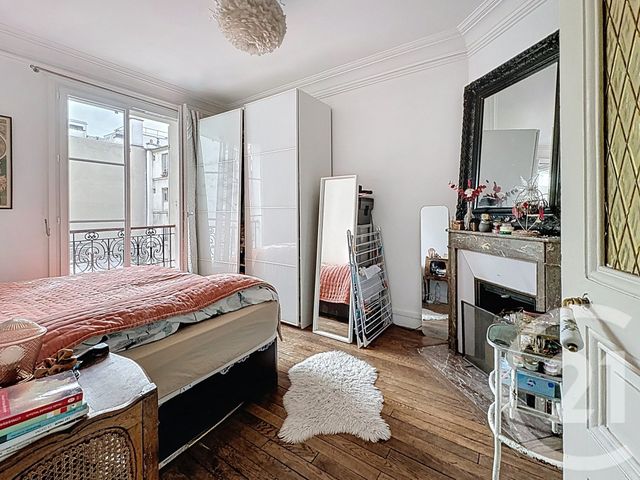 Appartement F2 à vendre - 2 pièces - 36.0 m2 - PARIS - 75018 - ILE-DE-FRANCE - Century 21 Les Abbesses