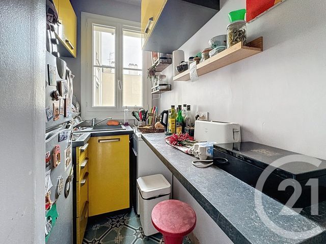 Appartement F2 à vendre - 2 pièces - 36.0 m2 - PARIS - 75018 - ILE-DE-FRANCE - Century 21 Les Abbesses