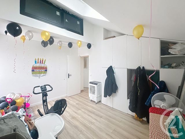 Appartement F3 à vendre - 3 pièces - 61.9 m2 - AUBERVILLIERS - 93 - ILE-DE-FRANCE - Century 21 Les Abbesses